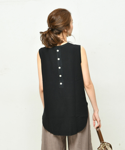 DouDou（ドゥドゥ）の「バックヘンリータンク（Tシャツ/カットソー・レディース・ブラック/オフホワイト/カーキ・FREE）」の2枚目の写真