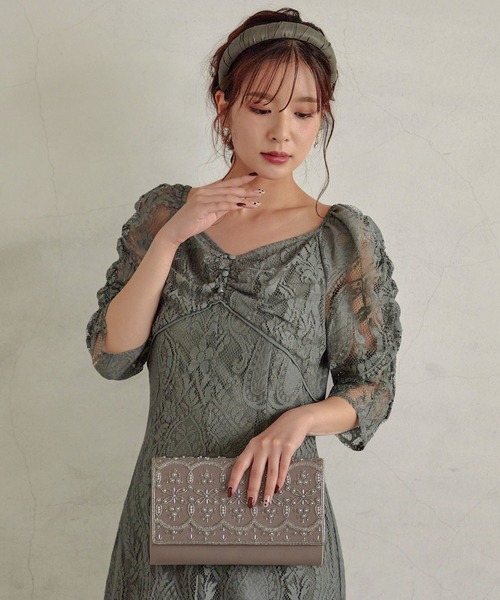 Dorry Doll（ドリードール）の「ビーズｘパール刺繍モチーフ使いクラッチバッグ（クラッチバッグ・レディース・ブラック/ベージュ/モカ・FREE）」の2枚目の写真