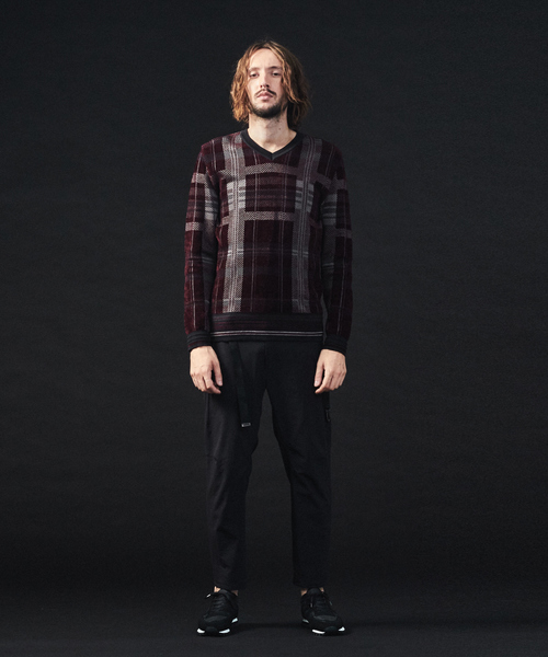 5351 POUR LES HOMMES（ゴーサンゴーイチプールオム）の「ライトタータンニット（ニット/セーター・メンズ・ホワイト/ブラック/ボルドー・44/50/48/46）」の19枚目の写真