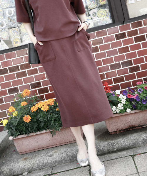 BAYFLOW(ベイフロー)の「カットソータイトスカート(スカート・レディース・ベージュ/ネイビー/ブラウン・SMALL/MEDIUM)」の2枚目の写真