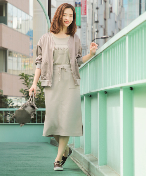 BAYFLOW(ベイフロー)の「カットソータイトスカート(スカート・レディース・ベージュ/ネイビー/ブラウン・SMALL/MEDIUM)」の10枚目の写真