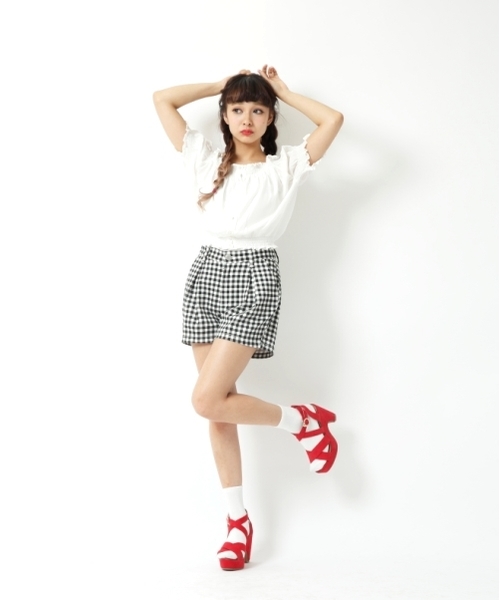 one after another NICE CLAUP(ワンアフターアナザーナイスクラップ)の「【ナイスクラップ】タックショートパンツ(その他パンツ・レディース・ネイビー/ホワイト/チェック・FREE)」の3枚目の写真