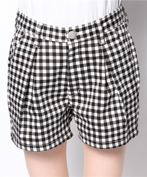 one after another NICE CLAUP(ワンアフターアナザーナイスクラップ)の「【ナイスクラップ】タックショートパンツ(その他パンツ・レディース・ネイビー/ホワイト/チェック・FREE)」の6枚目の写真