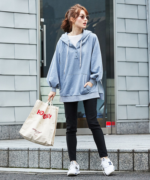 GeeRA(ジーラ)の「ヘンリーネックパーカー(パーカー・レディース・ブラック/モカ/杢グレー・MEDIUM/LARGE/X-LARGE)」の12枚目の写真