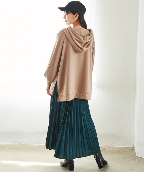GeeRA(ジーラ)の「ヘンリーネックパーカー(パーカー・レディース・ブラック/モカ/杢グレー・MEDIUM/LARGE/X-LARGE)」の6枚目の写真