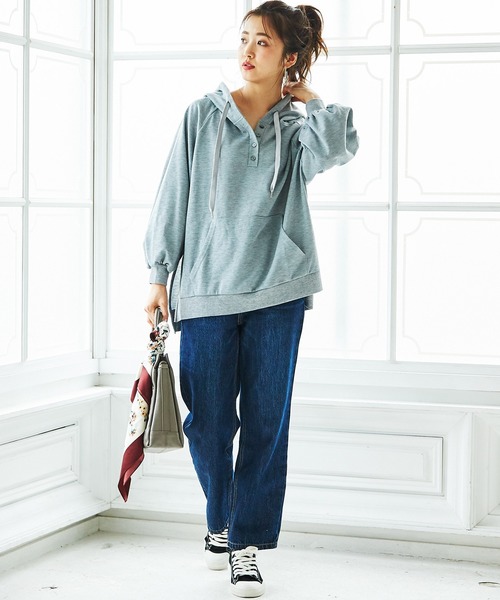 GeeRA(ジーラ)の「ヘンリーネックパーカー(パーカー・レディース・ブラック/モカ/杢グレー・MEDIUM/LARGE/X-LARGE)」の17枚目の写真