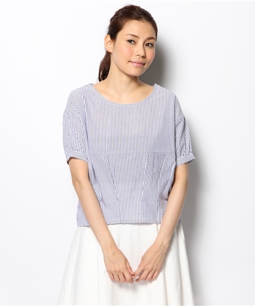 DISCOAT（ディスコート）の「【Discoat】サッカー裾タックブラウス（シャツ/ブラウス・レディース・ブラック/ブルー/その他20/オフホワイト・ﾌﾘ-）」の3枚目の写真