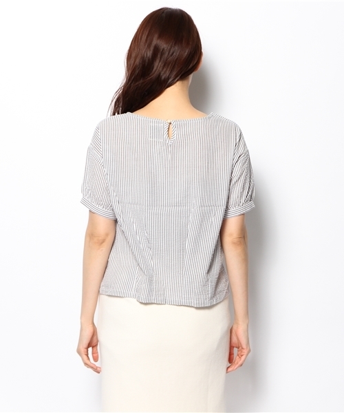 DISCOAT（ディスコート）の「【Discoat】サッカー裾タックブラウス（シャツ/ブラウス・レディース・ブラック/ブルー/その他20/オフホワイト・ﾌﾘ-）」の6枚目の写真