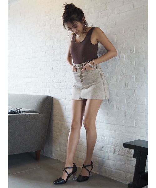 EVRIS（エヴリス）の「スクエアトゥクリアヒールパンプス（パンプス・レディース・ブラック/ブラウン・SMALL/MEDIUM/LARGE）」の12枚目の写真