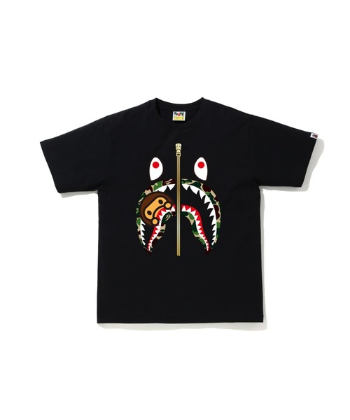 A BATHING APE(アベイシングエイプ)の「ABC CAMO MILO SHARK TEE M(Tシャツ/カットソー・メンズ・ホワイト×グリーン/ホワイト×ネイビー/ブラック×ブルー/ブラック×グリーン/ホワイト×ピンク/ブラック×ピンク・SMALL/MEDIUM/LARGE/X-LARGE/XX-LARGE/XXX-LARGE)」の5枚目の写真
