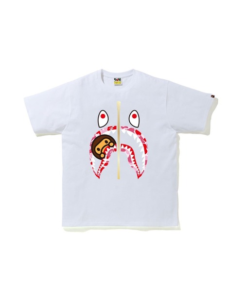 A BATHING APE(アベイシングエイプ)の「ABC CAMO MILO SHARK TEE M(Tシャツ/カットソー・メンズ・ホワイト×グリーン/ホワイト×ネイビー/ブラック×ブルー/ブラック×グリーン/ホワイト×ピンク/ブラック×ピンク・SMALL/MEDIUM/LARGE/X-LARGE/XX-LARGE/XXX-LARGE)」の3枚目の写真