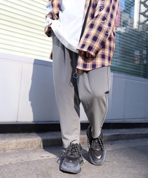 rovtski | 梨地ジャージーテーパードパンツ　セットアップ対応(スラックス)