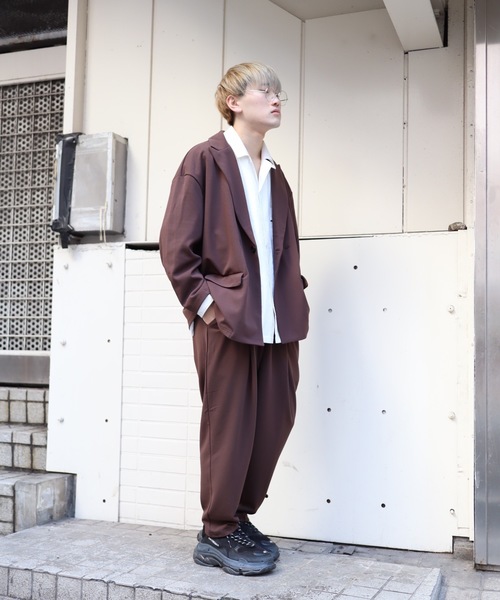 rovtski（ロフトスキー）の「梨地ジャージーテーパードパンツ　セットアップ対応（スラックス・メンズ・ブラック/ブラウン/チャコールアッシュ・MEDIUM/LARGE）」の6枚目の写真