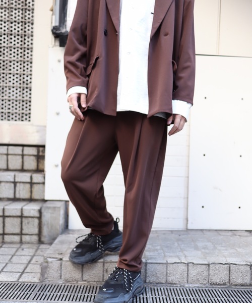 rovtski（ロフトスキー）の「梨地ジャージーテーパードパンツ　セットアップ対応（スラックス・メンズ・ブラック/ブラウン/チャコールアッシュ・MEDIUM/LARGE）」の11枚目の写真