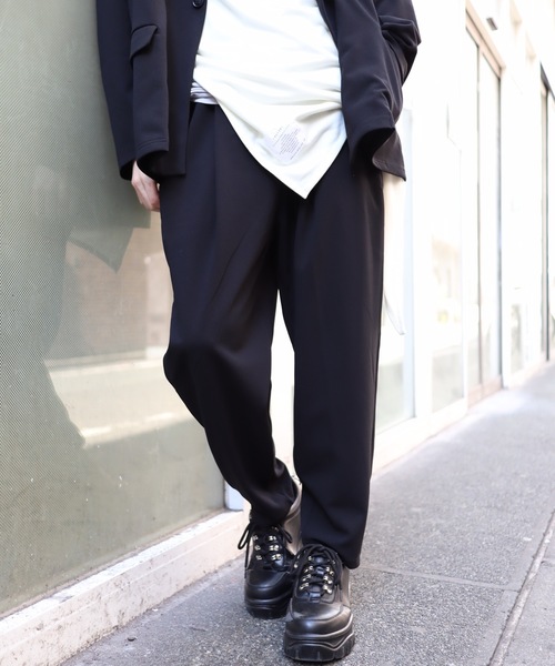 rovtski（ロフトスキー）の「梨地ジャージーテーパードパンツ　セットアップ対応（スラックス・メンズ・ブラック/ブラウン/チャコールアッシュ・MEDIUM/LARGE）」の13枚目の写真