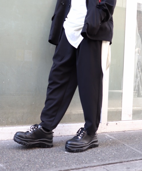 rovtski（ロフトスキー）の「梨地ジャージーテーパードパンツ　セットアップ対応（スラックス・メンズ・ブラック/ブラウン/チャコールアッシュ・MEDIUM/LARGE）」の14枚目の写真