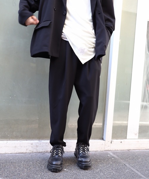 rovtski（ロフトスキー）の「梨地ジャージーテーパードパンツ　セットアップ対応（スラックス・メンズ・ブラック/ブラウン/チャコールアッシュ・MEDIUM/LARGE）」の16枚目の写真