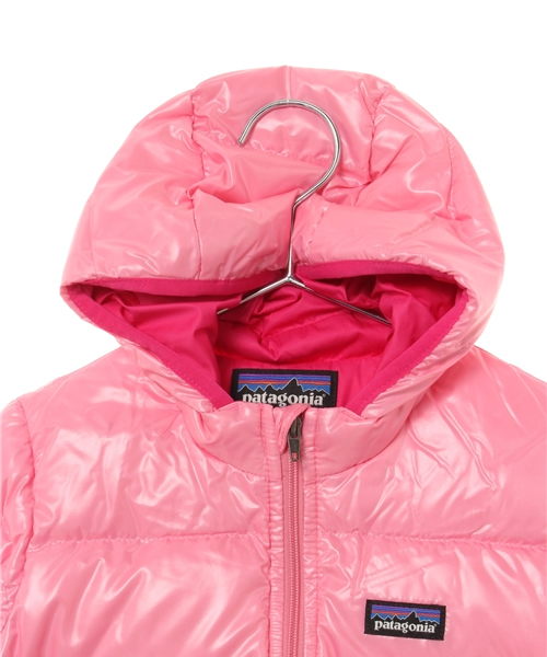 こども ビームス(コドモビームス)の「Patagonia / 14 Baby Hi-Loft Down Sweater Hoody (12m~5y)(ダウンジャケット/コート・キッズ・パープル/ネイビー/ピンク・5Y/18M/12M/2Y/3Y/4Y)」の7枚目の写真