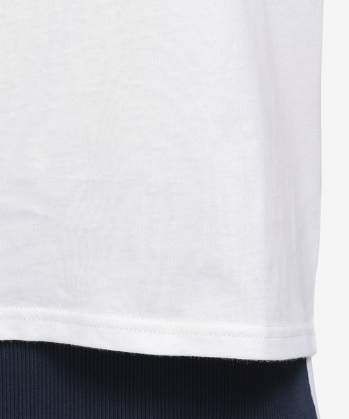 tommy jeans(トミー ジーンズ)の「ベーシック 刺繍 ロゴ Tシャツ(Tシャツ/カットソー・レディース・ネイビー/レッド/ホワイト/ピンク・SMALL/MEDIUM/LARGE/X-SMALL)」の16枚目の写真