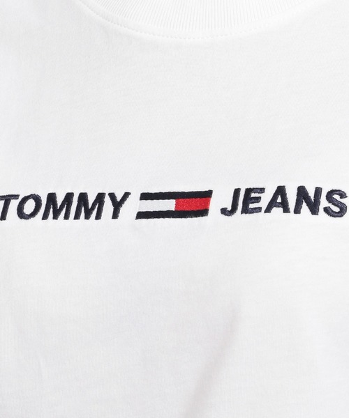 tommy jeans(トミー ジーンズ)の「ベーシック 刺繍 ロゴ Tシャツ(Tシャツ/カットソー・レディース・ネイビー/レッド/ホワイト/ピンク・SMALL/MEDIUM/LARGE/X-SMALL)」の5枚目の写真