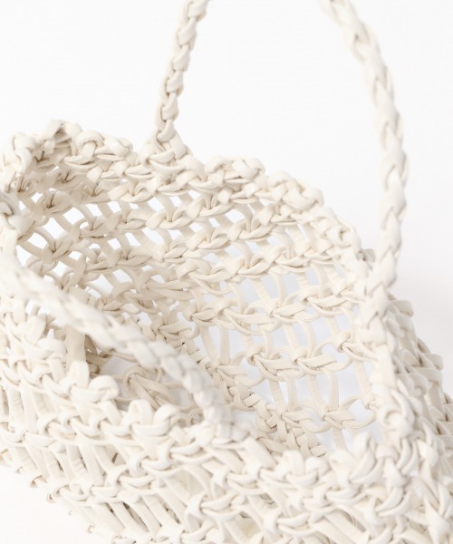 LOWRYS FARM（ローリーズファーム）の「フェイクレザーマクラメＢＡＧ　873640（トートバッグ・レディース・オフホワイト/ブラック/ブルー・FREE）」の7枚目の写真