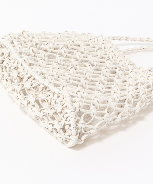 LOWRYS FARM（ローリーズファーム）の「フェイクレザーマクラメＢＡＧ　873640（トートバッグ・レディース・オフホワイト/ブラック/ブルー・FREE）」の8枚目の写真