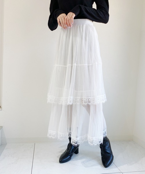 Loueme(ルエム)の「ティアードレースシアーロングスカート(スカート・レディース・ホワイト/ブラック・FREE)」の3枚目の写真