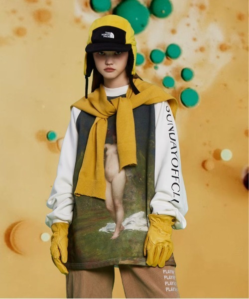 Sundayoffclub サンデイオフクラブ A Mockneck Woodland Nymph Sweatshirts スウェット Nymph Woodland Mockneck Sundayoffclub サンデイオフクラブ のファッション