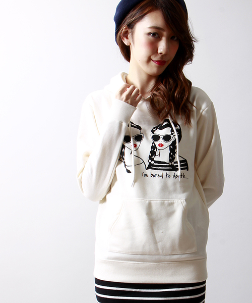 WEGO（ウィゴー）の「WEGO/ガールプリントスウェットパーカー（パーカー・レディース・アイボリー/杢グレー/ネイビー/ライトパープル・FREE）」の2枚目の写真