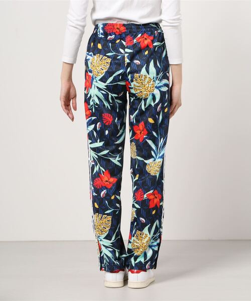 adidas Originals(アディダスオリジナルス)の「adidas Originals/アディダス オリジナルス TRACK PANTS/トラック パンツ(スウェットパンツ・レディース・マルチ・S/M/L/XL)」の3枚目の写真