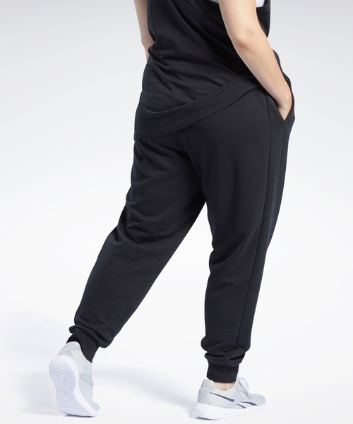 Reebok(リーボック)の「トレーニング エッセンシャルズ リニア ロゴ パンツ / Training Essentials Linear Logo Pants(スウェットパンツ・レディース・ブラック/ネイビー・SMALL/MEDIUM/LARGE/X-LARGE/X-SMALL)」の10枚目の写真