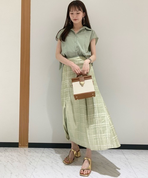 LILY BROWN（リリーブラウン）の「バックフレアシャツ（シャツ 