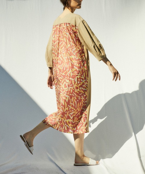 STELLA CIFFON（ステラシフォン）の「STELLA CIFFON×Soffitto別注 プリントワンピース（ワンピース・レディース・ベージュ・FREE）」の7枚目の写真