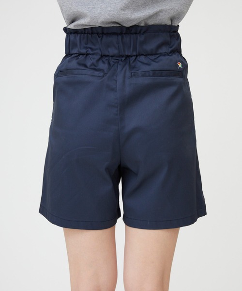 Arnold Palmer（アーノルドパーマー）の「ストレッチチノハイウェストフレアショーツ（チノパンツ・レディース・ベージュ/ネイビー・M/L）」の5枚目の写真