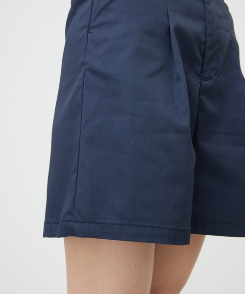 Arnold Palmer（アーノルドパーマー）の「ストレッチチノハイウェストフレアショーツ（チノパンツ・レディース・ベージュ/ネイビー・M/L）」の7枚目の写真