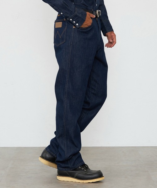 Wrangler（ラングラー）の「Wrangler/ラングラー13MWZ COWBOY CUT/ストレートデニムパンツ（デニムパンツ・メンズ・ワンウォッシュ/インディゴブルー・27inch/28inch/29inch/30inch/31inch/32inch/33inch/34inch/36inch/33/34/36/28/31/29/27/30/32）」の9枚目の写真