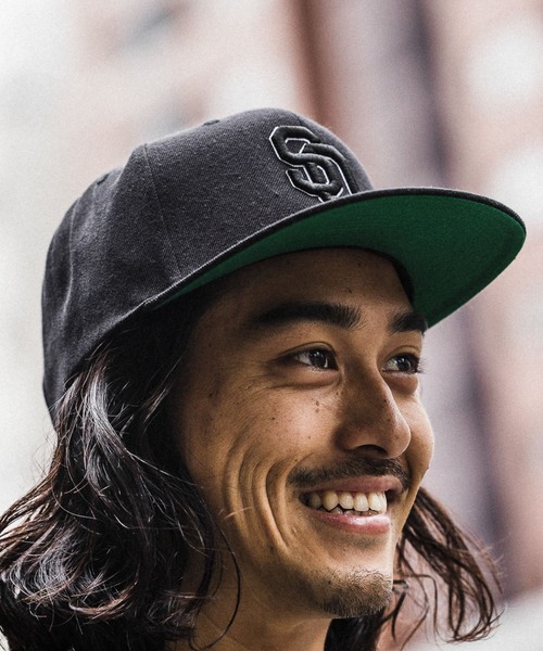 URBAN ISLAND SOCIETY（アーバンアイランドソサエティ）の「【URBAN ISLAND SOCIETY（アーバンアイランドソサエティ））３DBASE CAP（キャップ・メンズ・ホワイト/ブラック/グレー/レッド/オレンジ・FREE）」の3枚目の写真