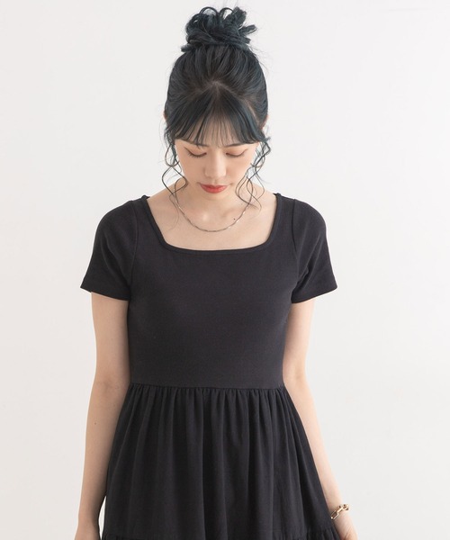 Newlyme(ニューリーミー)の「リブティアードワンピース(ワンピース・レディース・ブラック/ホワイト・MEDIUM/LARGE)」の5枚目の写真