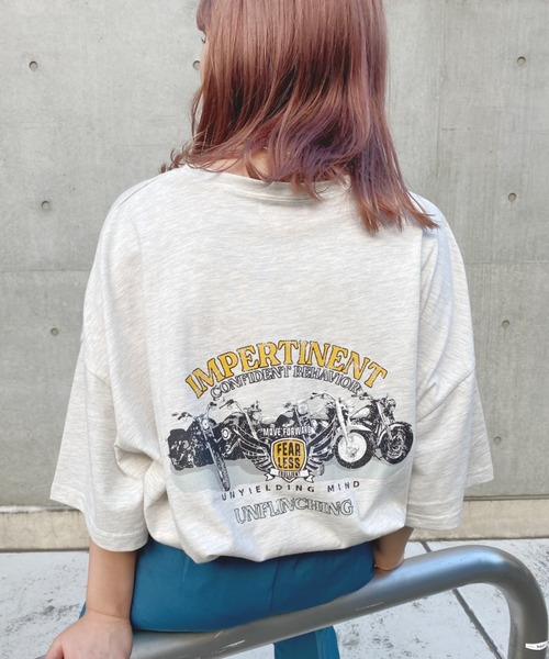 nemne store（ネンネストア）の「のびのびといきるアソートプリントTシャツ（Tシャツ/カットソー・レディース・ホワイト/ベージュ/オフホワイト/オレンジ/ブルー/アイボリー/ベージュ系その他/スミクロ・フリー）」の3枚目の写真