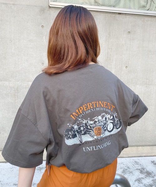 nemne store（ネンネストア）の「のびのびといきるアソートプリントTシャツ（Tシャツ/カットソー・レディース・ホワイト/ベージュ/オフホワイト/オレンジ/ブルー/アイボリー/ベージュ系その他/スミクロ・フリー）」の5枚目の写真