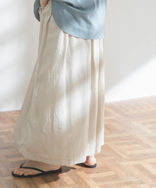 FORK&SPOON（フォークアンドスプーン）の「FORK&SPOON　リネン混ランダムタックスカート（スカート・レディース・チャコールグレー/ホワイト系その他/ブルー・ONE）」の14枚目の写真