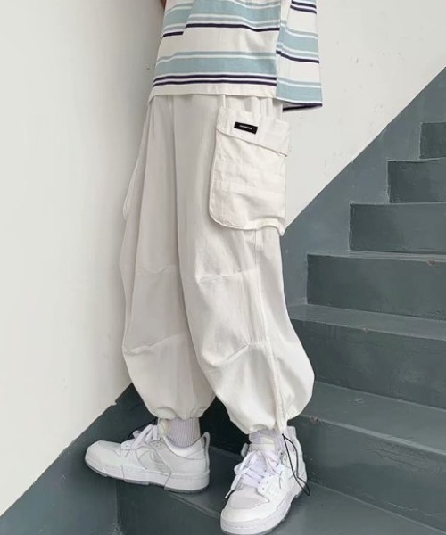 MGV(エムジーヴィー)の「ワイドポケットスピンドルカーゴパンツ(カーゴパンツ・メンズ・ホワイト/ブラック/カーキ・MEDIUM/LARGE/X-LARGE)」の8枚目の写真