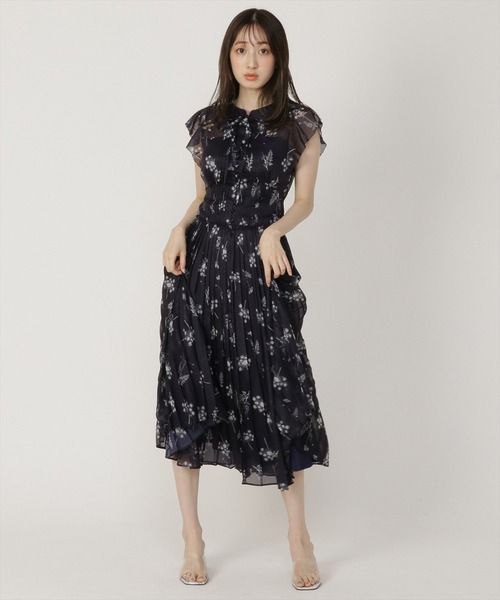 REDYAZEL（レディアゼル）の「シアーピンタックプリーツワンピース（ワンピース・レディース・イエロー/グレー/ネイビー/ミント・SMALL/MEDIUM）」の19枚目の写真