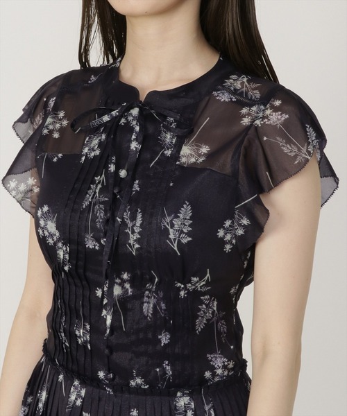 REDYAZEL（レディアゼル）の「シアーピンタックプリーツワンピース（ワンピース・レディース・イエロー/グレー/ネイビー/ミント・SMALL/MEDIUM）」の22枚目の写真