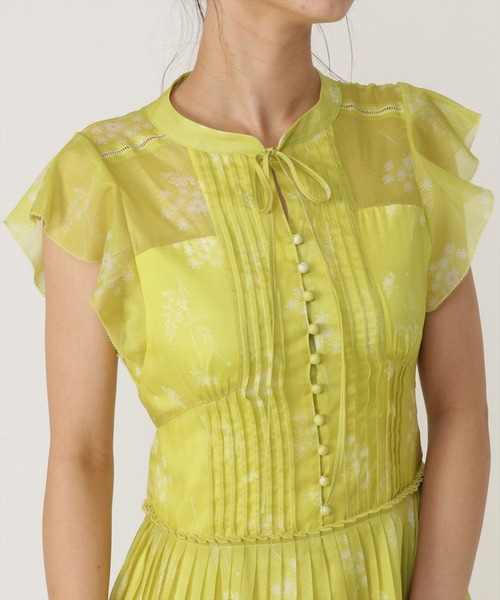 REDYAZEL（レディアゼル）の「シアーピンタックプリーツワンピース（ワンピース・レディース・イエロー/グレー/ネイビー/ミント・SMALL/MEDIUM）」の7枚目の写真