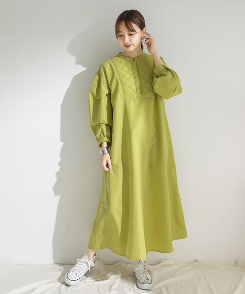 ITEMS URBANRESEARCH（アイテムズ アーバンリサーチ）の「フロントキルトシャツワンピース（シャツワンピース・レディース・オフホワイト/カーキ/マスタード・FREE）」の8枚目の写真