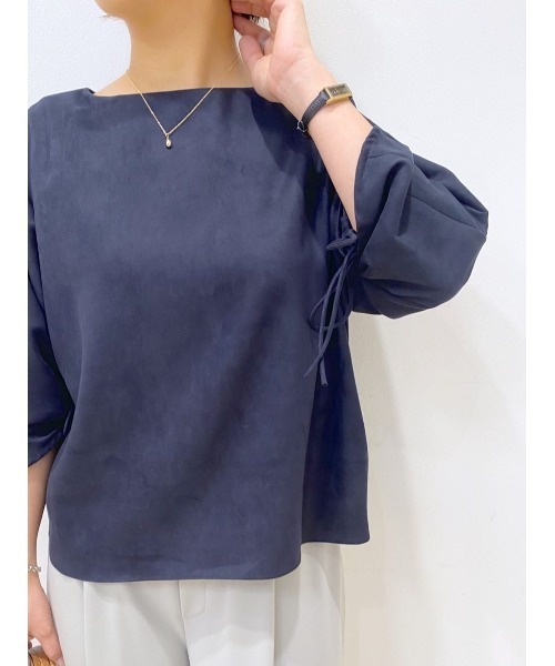 RIVE DROITE(リヴドロワ)の「シンプルながらも存在感のある ワントップショートネックレス(ネックレス・レディース・シルバー/ゴールド・FREE)」の7枚目の写真