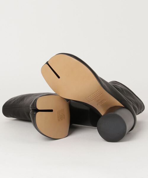 Maison Margiela（メゾンマルジェラ）の「Maison Margiela ANKLE BOOT（ブーツ・レディース・ブラック・39/35/35.5/36.5）」の3枚目の写真