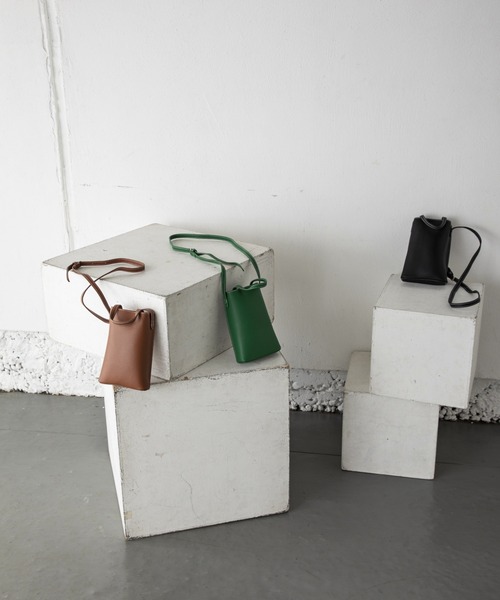 Kari & lili（カウリアンドリィリィ）の「square mini shoulder（ショルダーバッグ・レディース・ブラック/ブラウン/グリーン・FREE）」の8枚目の写真