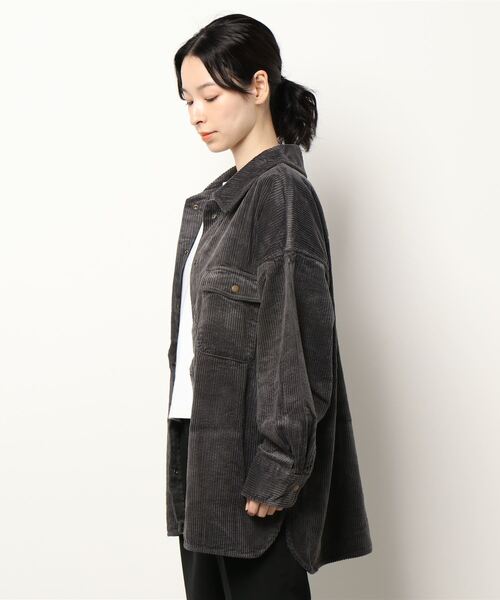 Lugnoncure（ルノンキュール）の「太コールCPOシャツジャケット（その他アウター・レディース・ベージュ/チャコールグレー/オフホワイト・ﾌﾘ-）」の4枚目の写真